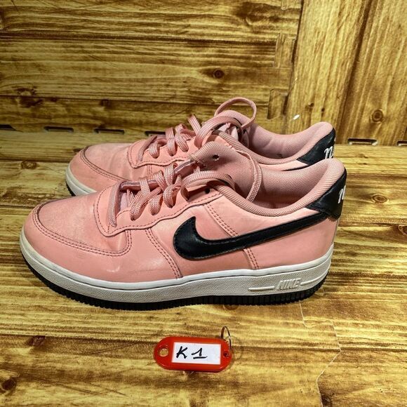 Nike Air Force 1 Valentines Day GS Bleached Coral/Black/White BQ6980-600 1,5Y - Picture 2 of 6
